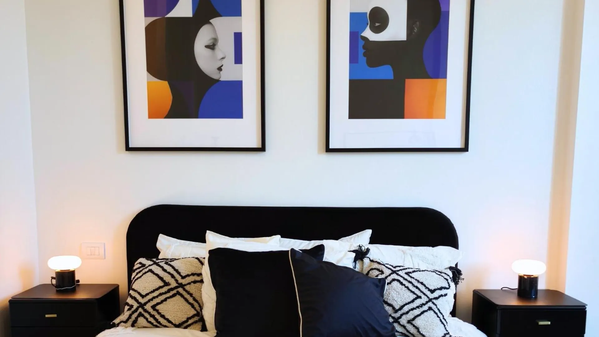 Black And White Apartment In Milan Downtown With Ac, Wifi And Subway M1 M2 Airoport Connected, Central Station location